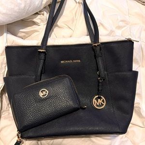 Michael Kors Navy Tote Purse and Wallet